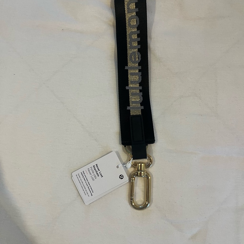 lululemon keychain